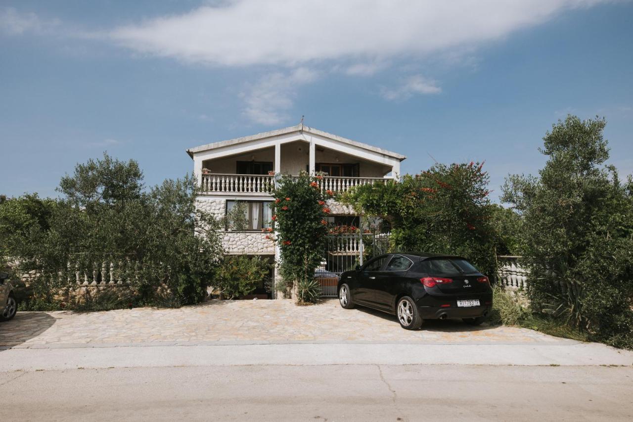 Apartments Marinka Biograd Na Moru Exterior foto